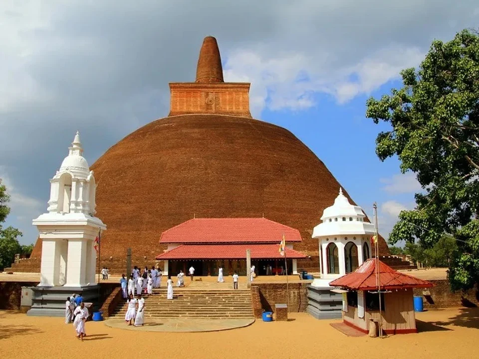 Jetavanaramaya & Abhayagiri