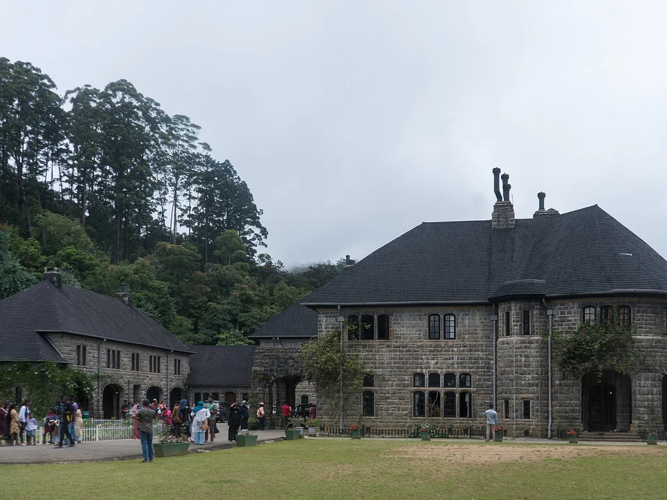 Adisham Bungalow & Monastery