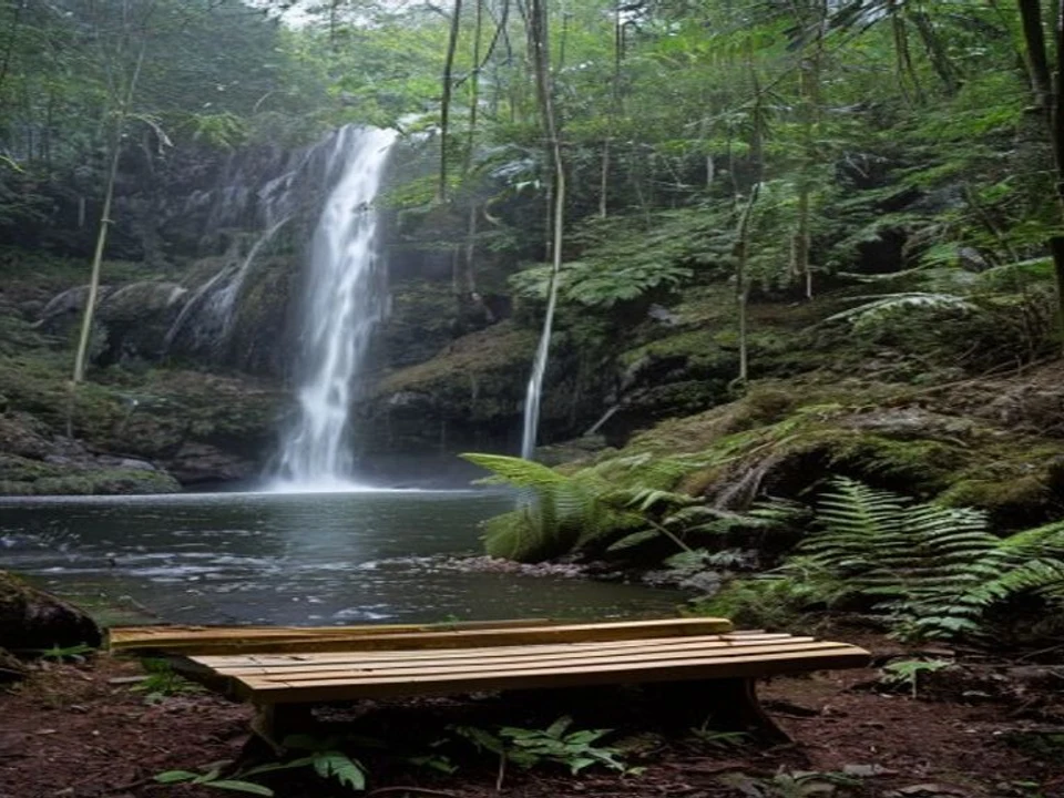Bopath Ella Falls
