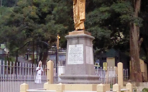 Royal Palace of Kandy Complex Tour