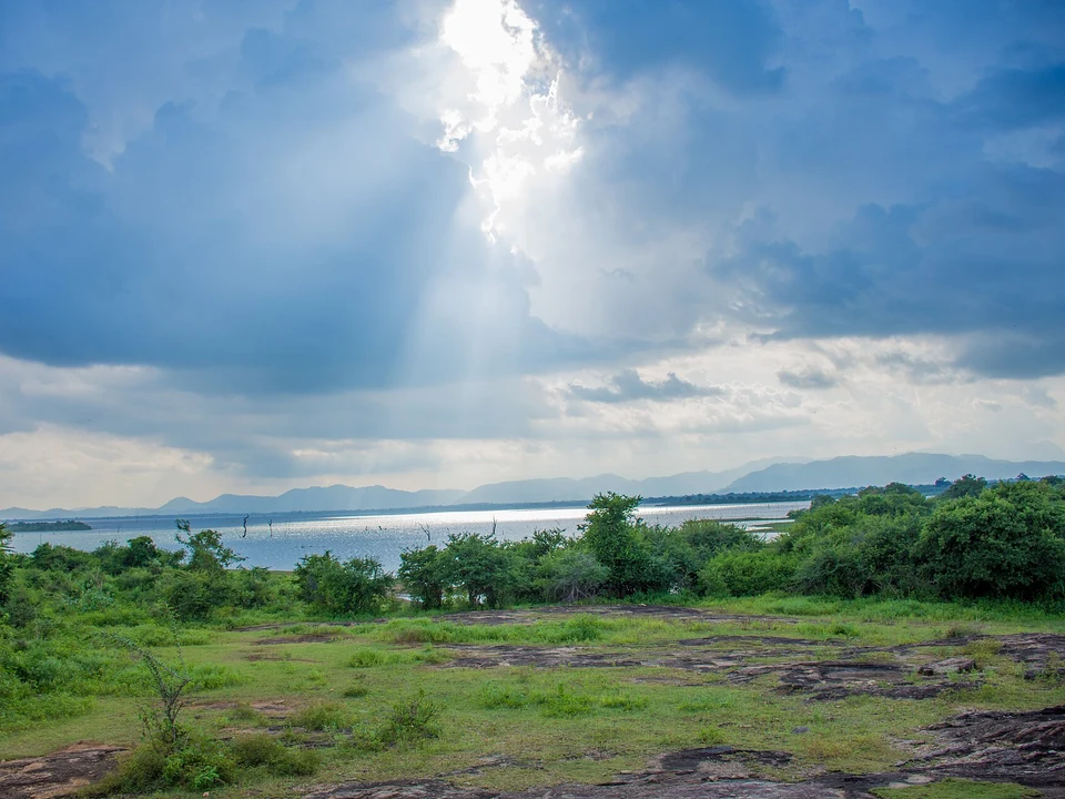 Dam Views & Sabaragamuwa Hills